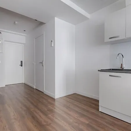 Tbs 305 - Superb In The Heart Of Daire *
